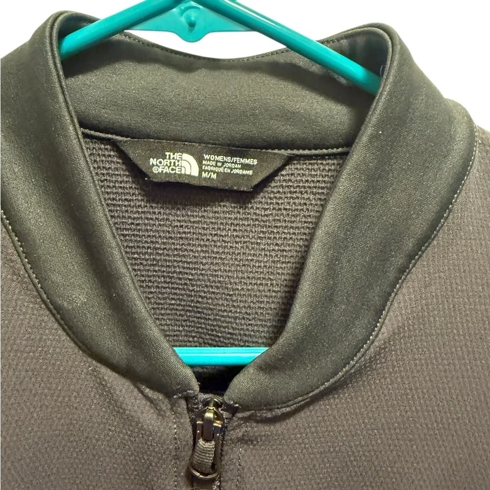 The North Face Women's Sport Dark Gray Lightweight Jacket